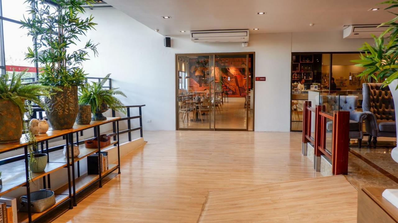 Surestay By Best Western Iconic Suvarnabhumi Bang Bo Buitenkant foto